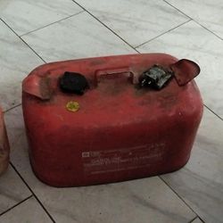 OMC Gas Can