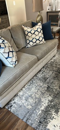 WTC Herringbone Loveseat