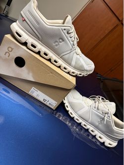 ON CLOUD 6 SIZE 12 - great condition with box speed laced and regular laces