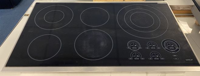 Black Wolf Five Burner Glass Top Electric Cooktop (7-0008)