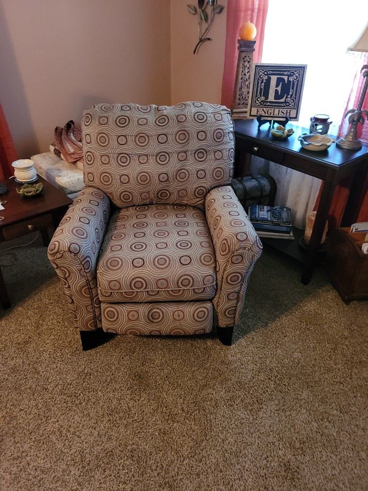 Push Back Recliner. Like New. 