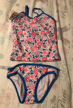Girls clothing