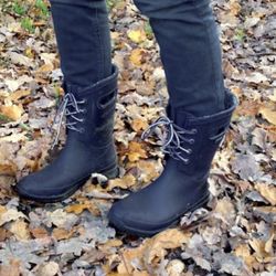 Bogs Amanda Plush Insulated Boots size 6