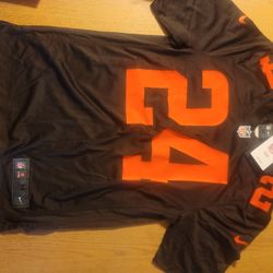 NFL ON FIELD CHUBB 24 MEDIUM JERSEY