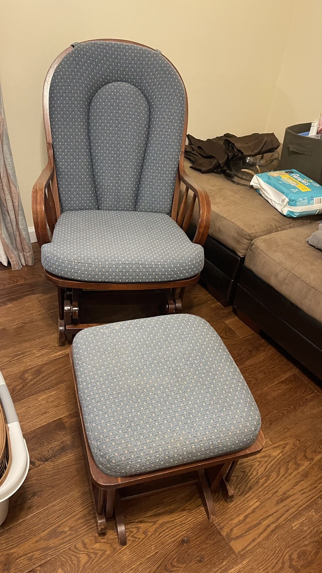 Glider With Ottoman