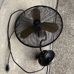 Wall-mounted Oscillating Fan