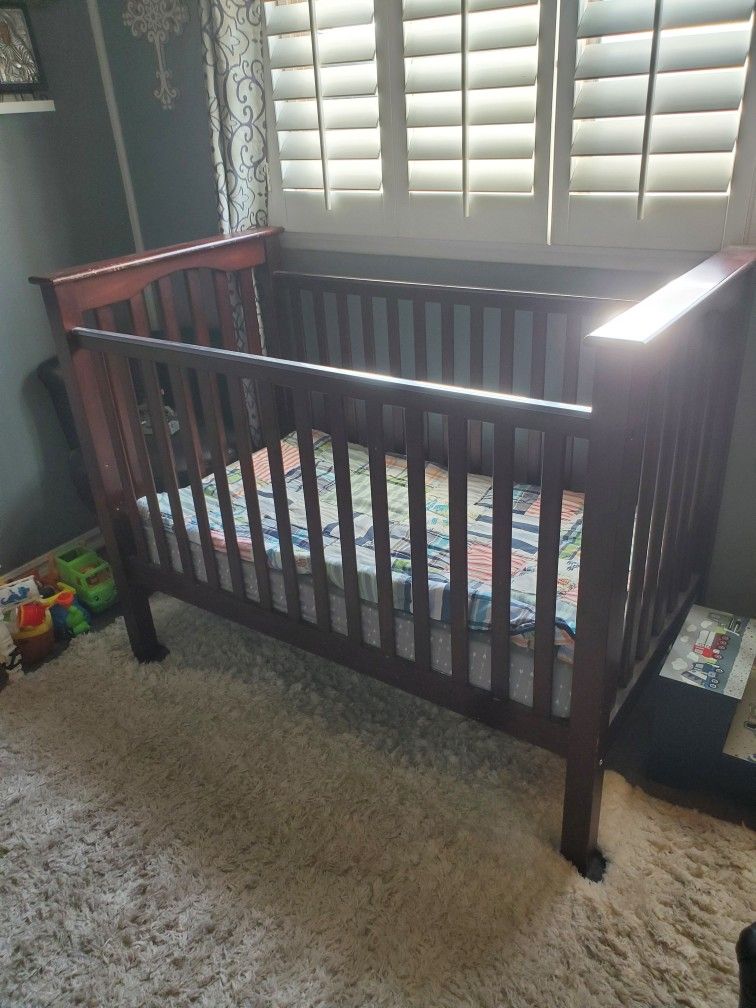 FREE Baby Crib & New Mattress 