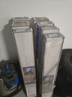 Vinyl Flooring Planks (White/gray Tone)