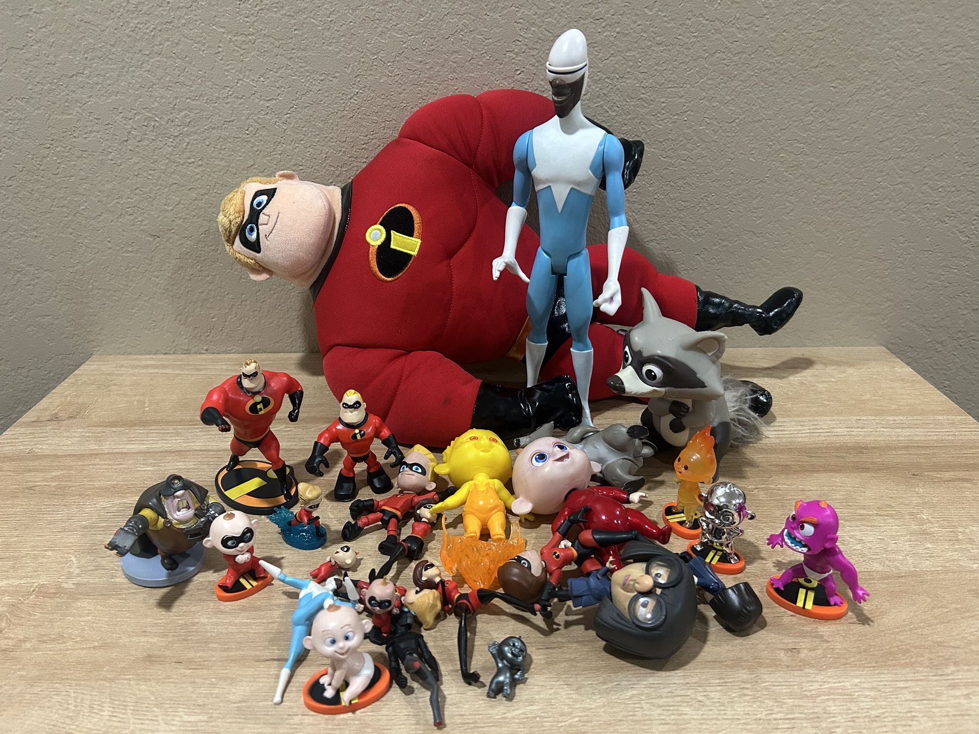 The Incredibles Toys And Plushies