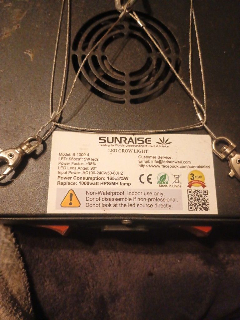 2 Sunraise Led Grow Lights