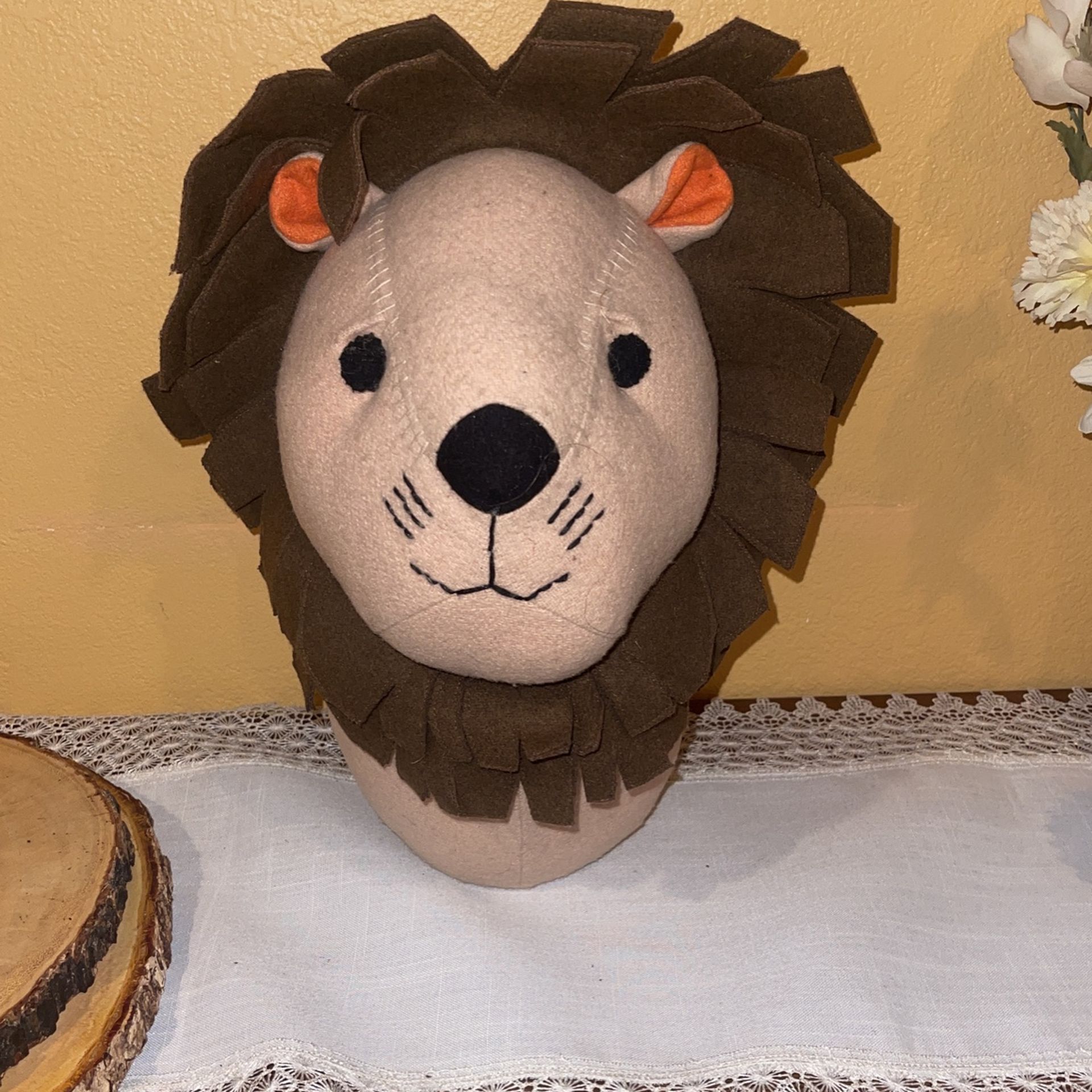 Pillowfort Lion Head Wall Decor for Sale in Whittier, CA OfferUp