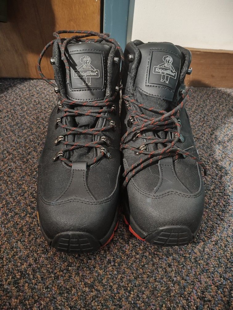 RefrigiWear Men's Black Widow Boots