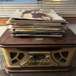 Vintage Victrola Player With Record Set