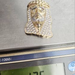 10k CZ Pendant (Price Is Firm)