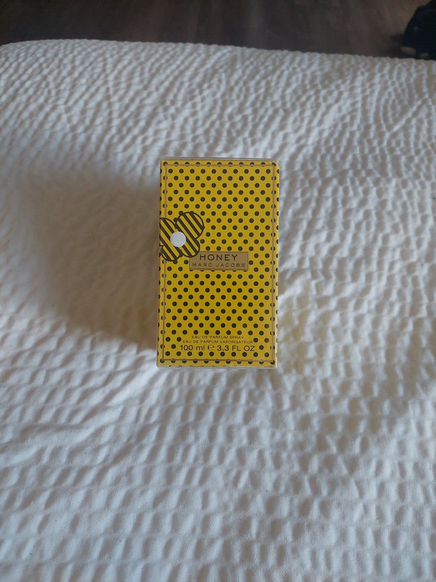 Marc Jacobs Perfume - Honey 3.4 Oz