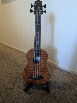 Used Kala U-Bass Exotic Mahogany UBASS-EMS-FS w/gig bag