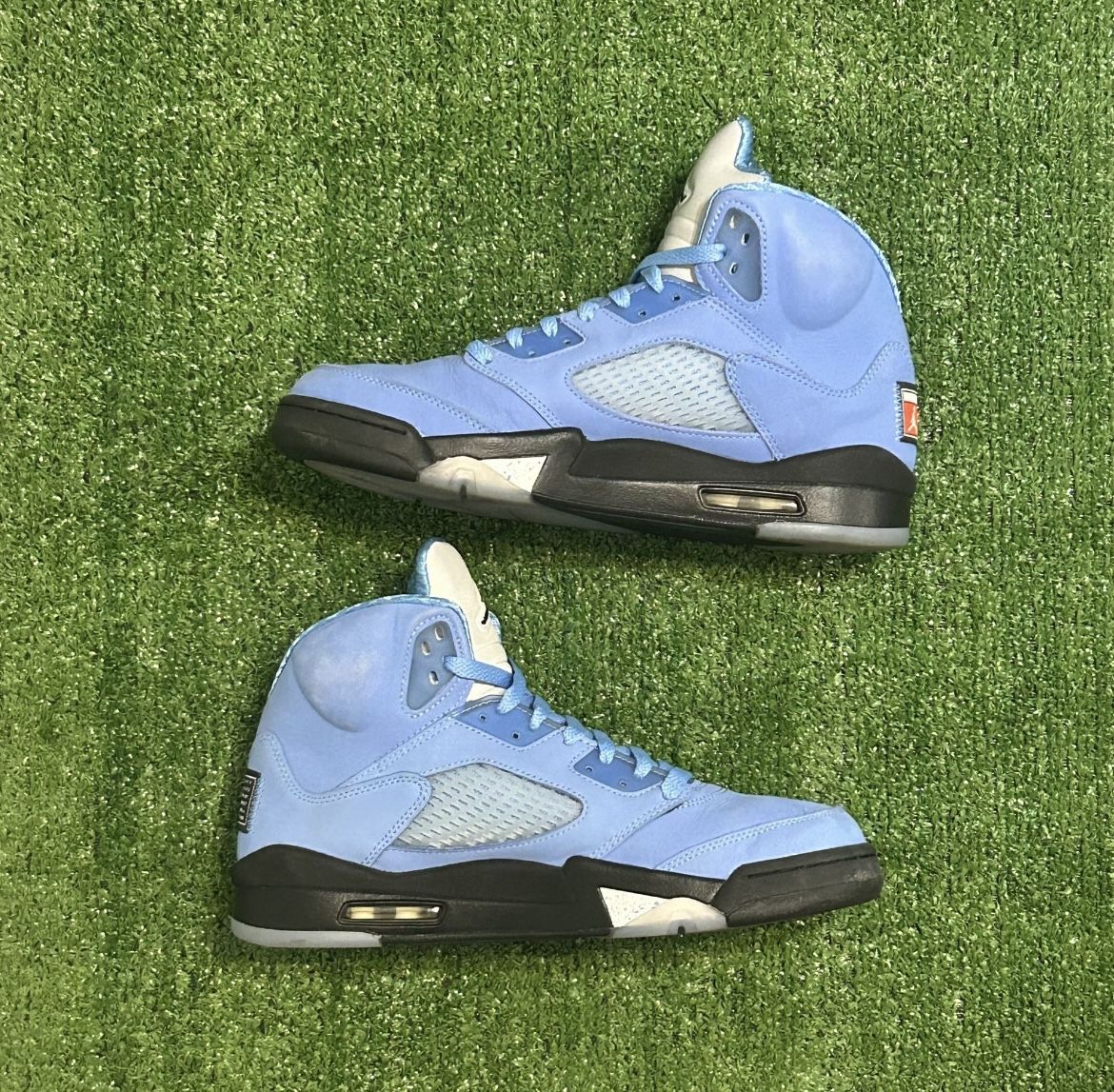 Air Jordan 5 Retro UNC