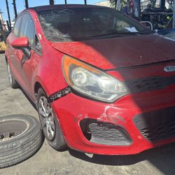 2012 Kia Rio5 LX 1.6L FWD Parts Only No Engine No Cats 