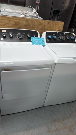 GE WASHER AND DRYER SET