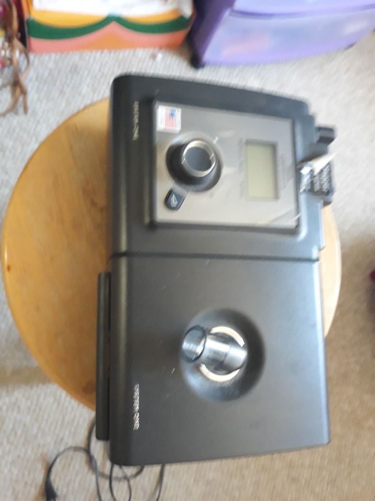 Cpap machine with carry case, masks, hoses and directions