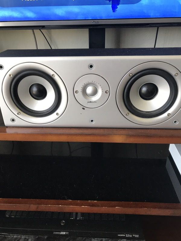 Polk Audio Surround sound speaker set