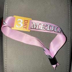 SummerSmash 2025 (SUNDAY only MEDIA) Wristband