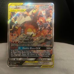 Pokémon Reshiram & Charizard GX TAG TEAM Ultra Rare Card SM201