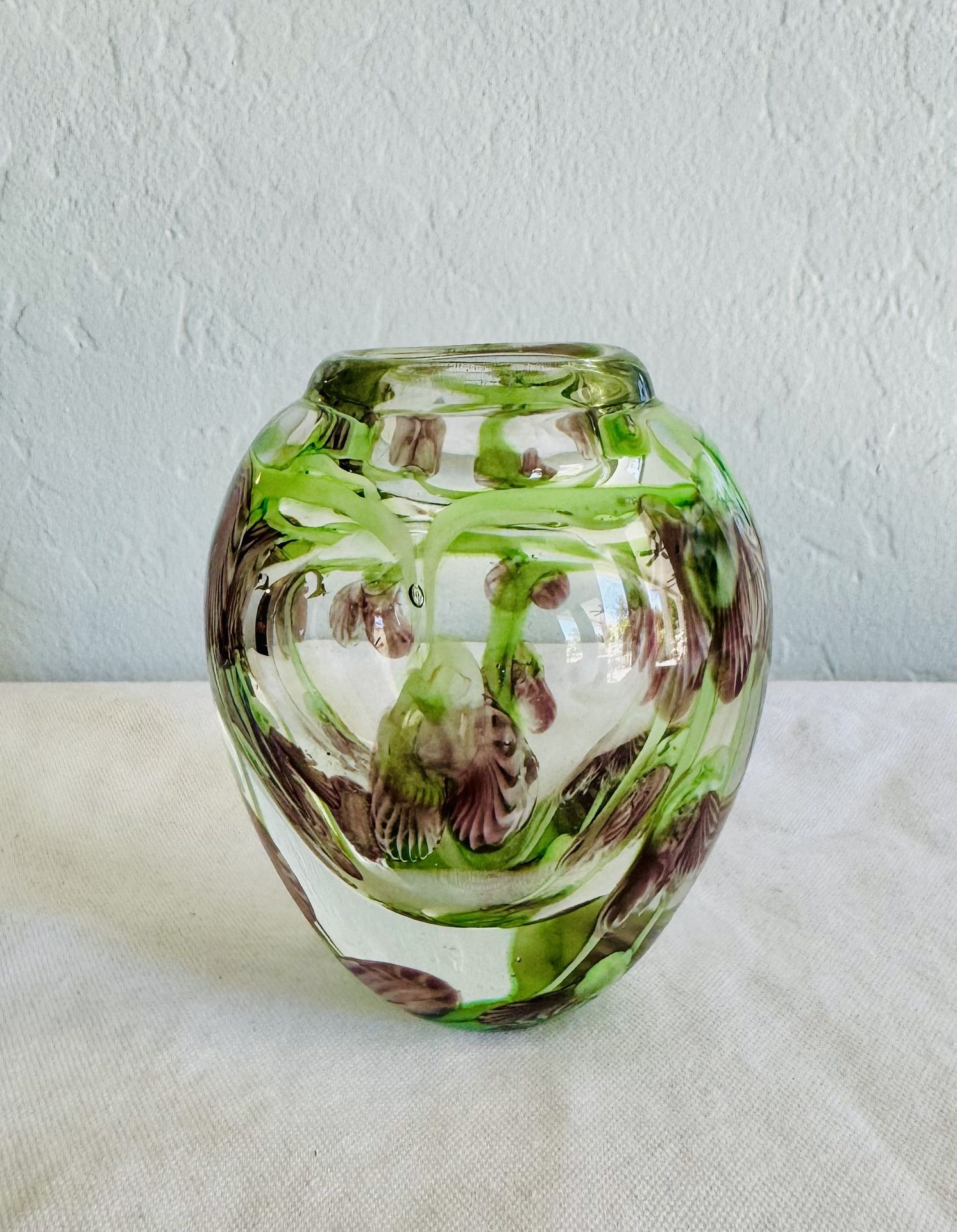 vintage hand-blown art glass vase, by Daniel Salazar for Lundberg Studios