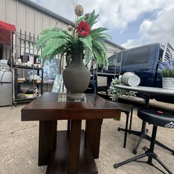 End Table $25