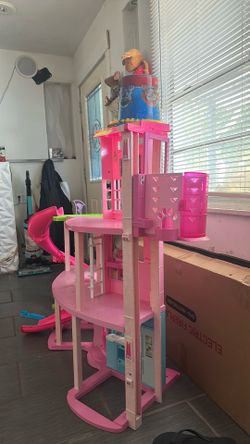 Barbie dream house
