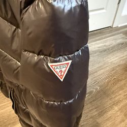 Men’s Black Hooded Puffer Jacket (Size L) 