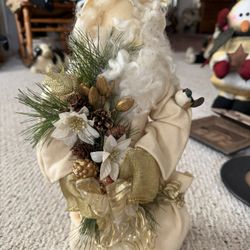 16” Primitive Santa