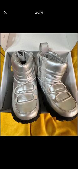 Kids snow boots
