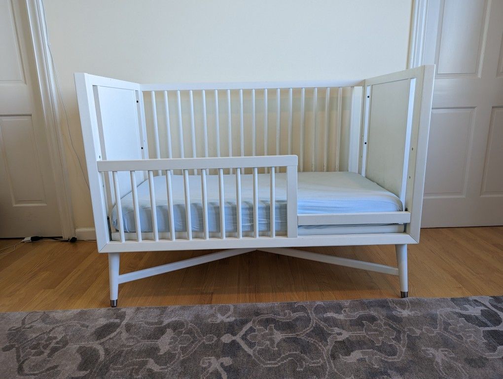 Dwell Studios 3-in-1 Convertible Crib, Mid century Modern