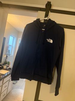 Women’s north face sweatshirt