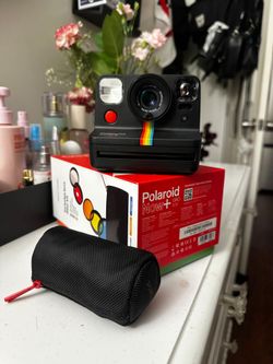 Polaroid now+
