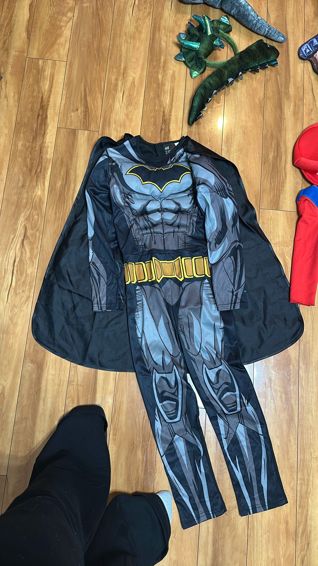 Halloween Costumes $3