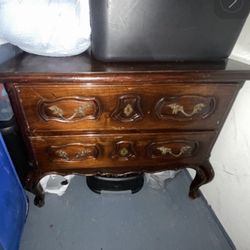 Small Antique Dresser& Bar Stools