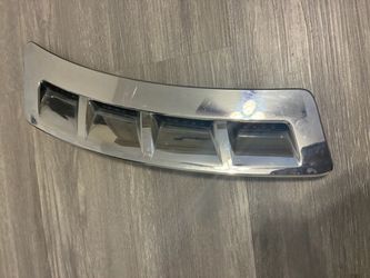 Infiniti Fx35/37/50 Qx70 R side chrome fender Vent