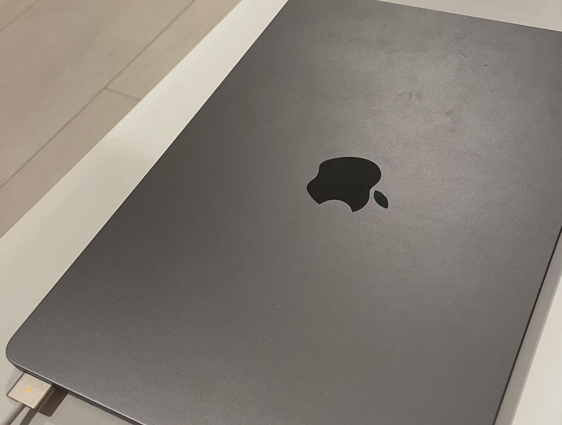 Mac Book Air$250
