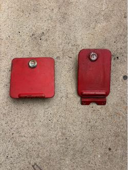 Toyota Landcruiser FJ40 fuel doors