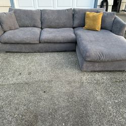 Grey Sectional Couch! Delivery Available🚚