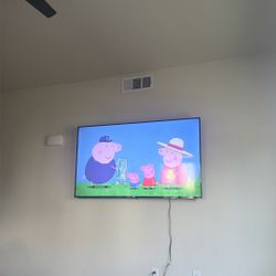 TV for sale 65In Roku