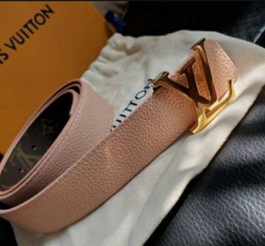 LOUIS VUITTON MONOGRAM WOMENS BELT for Sale in Bakersfield, CA - OfferUp