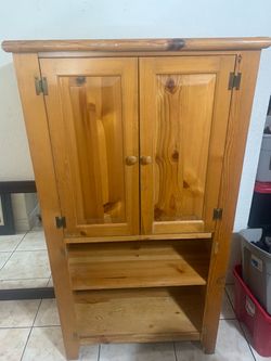 Wood Storage Cabinet / Media Armoire