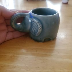 Elephant Pot 
