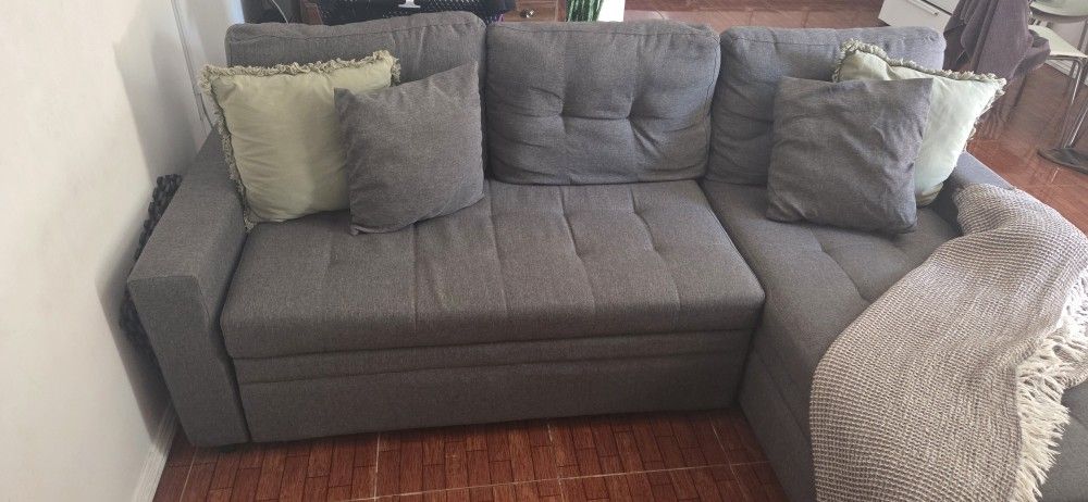 Sectional Couch With Storage
