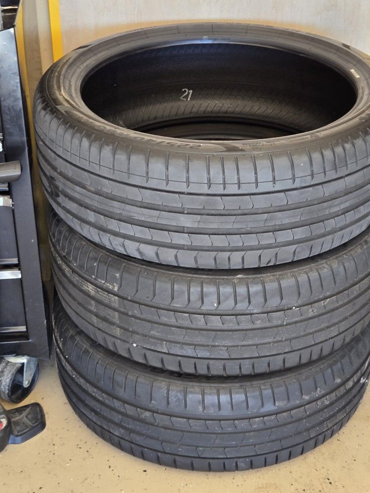 (4) 20in Run Flat Tires