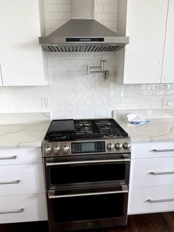 GE Café™ Series 30 gas oven
