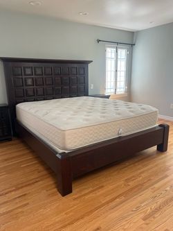 5PC King Bedroom Set!